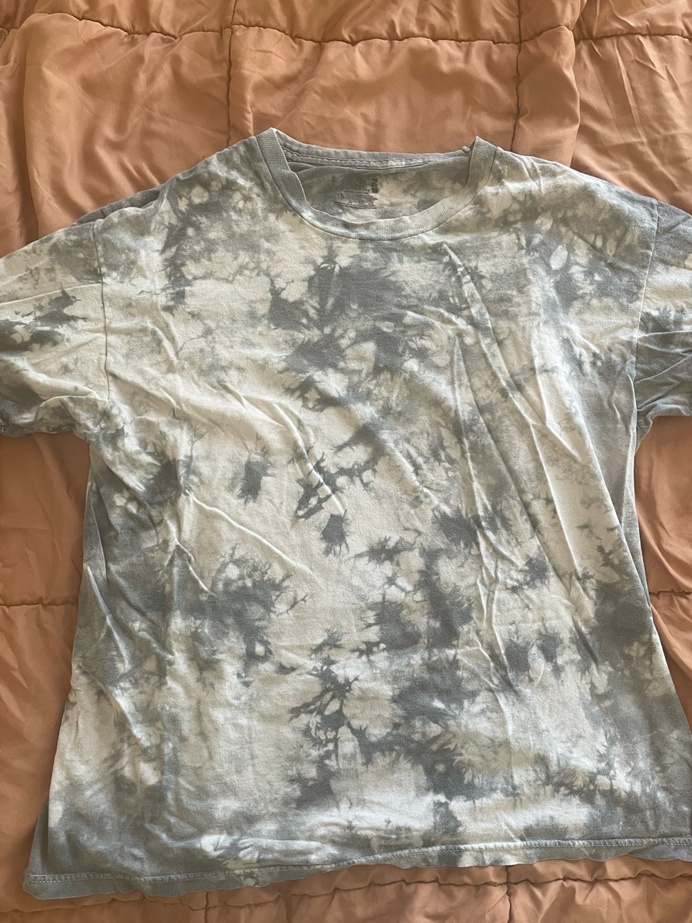 Fruit of the Loom Gray and White Tie-Dye Crew Neck Tee